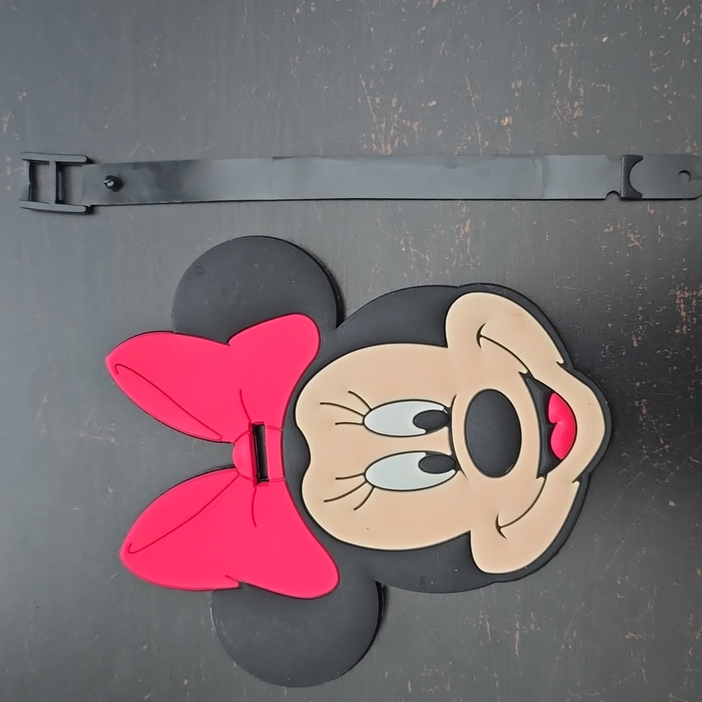 9/27  Minnie Mouse Luggage Tag